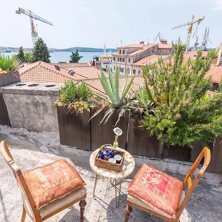 דירה Diana's Chamber *