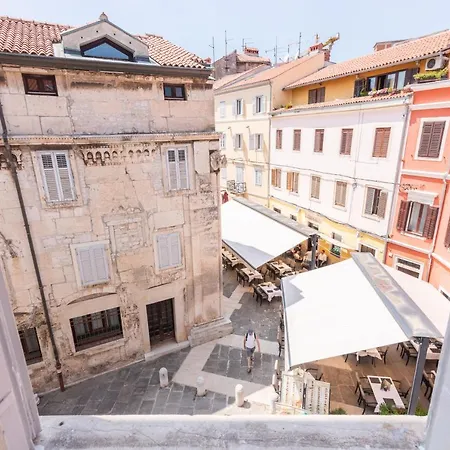 Diana's Chamber * Pula