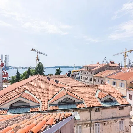 Apartament Diana's Chamber *