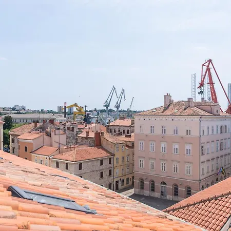 Diana's Chamber Apartament Pula